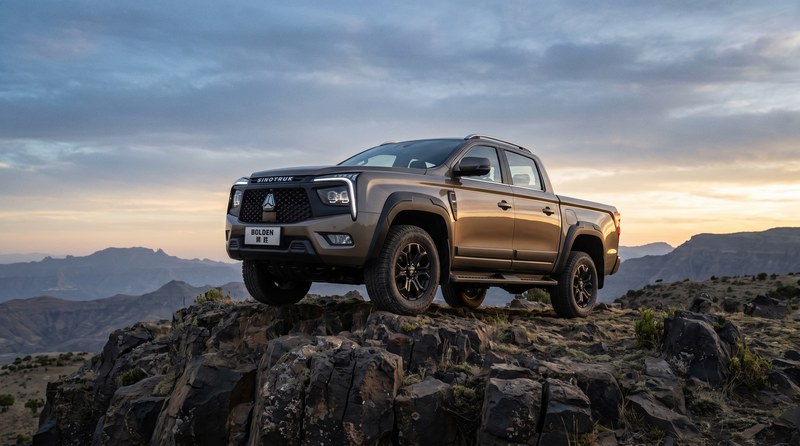 Sinotruk R101EV pickup